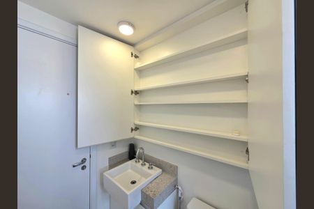 Apartamento à venda com 74m², 2 quartos e 1 vagaBanheiro da Suíte 1