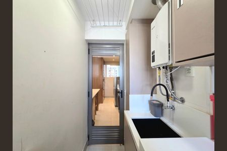 Apartamento à venda com 74m², 2 quartos e 1 vagaÁrea de Serviço