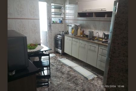 Cozinha de casa de condomínio para alugar com 2 quartos, 60m² em Padre Miguel, Rio de Janeiro
