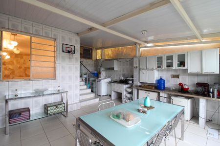 Casa para alugar com 160m², 4 quartos e 1 vaga Casa para alugar com 160m², 4 quartos e 1 vagaCozinha