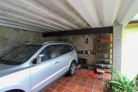 Casa para alugar com 160m², 4 quartos e 1 vaga Casa para alugar com 160m², 4 quartos e 1 vagaGaragem