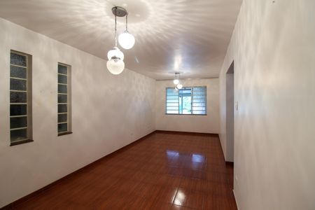 Casa para alugar com 160m², 4 quartos e 1 vaga Casa para alugar com 160m², 4 quartos e 1 vagaSala
