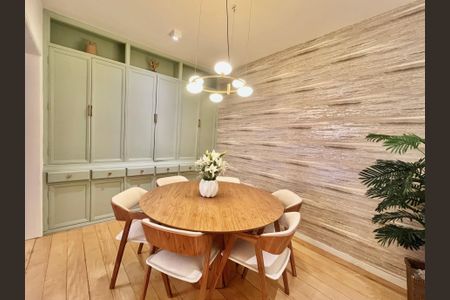 Apartamento para alugar com 150m², 3 quartos e 1 vagaSala de Jantar