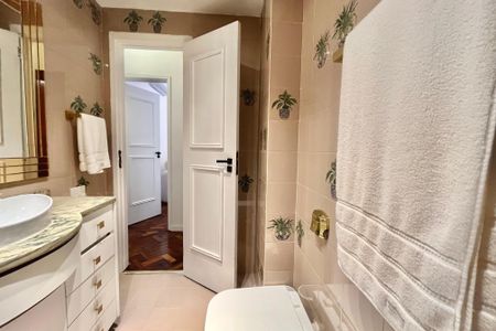 Apartamento para alugar com 150m², 3 quartos e 1 vagaBanheiro social 