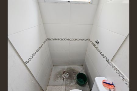 Banheiro de casa à venda com 4 quartos, 116m² em Parque Edu Chaves, São Paulo