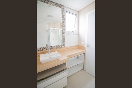 Apartamento para alugar com 130m², 4 quartos e 3 vagas