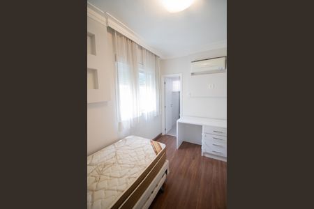 Apartamento para alugar com 130m², 4 quartos e 3 vagas