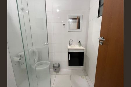 Banheiro de kitnet/studio para alugar com 1 quarto, 23m² em Vila Sao Luis(zona Oeste), São Paulo