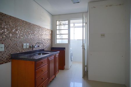 Apartamento à venda com 68m², 2 quartos e sem vaga Apartamento à venda com 68m², 2 quartos e sem vagaCozinha