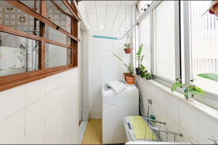 Apartamento à venda com 89m², 3 quartos e 1 vagaÁrea de serviço