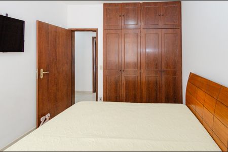 Apartamento à venda com 89m², 3 quartos e 1 vagaQuarto 2