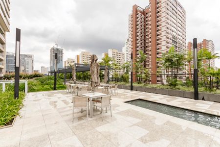 Studio para alugar com 44m², 1 quarto e 1 vagaPiscina