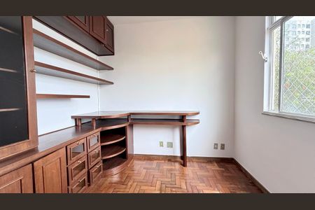 Apartamento à venda com 3 quartos, 95m² em Estoril, Belo Horizonte