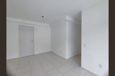 Sala de apartamento para alugar com 1 quarto, 52m² em Barra Olímpica, Rio de Janeiro
