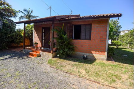 Casa de condomínio para alugar com 65m², 2 quartos e sem vaga Casa de condomínio para alugar com 65m², 2 quartos e sem vagaFachada