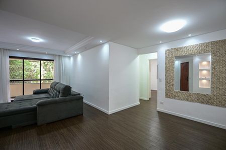 Sala de apartamento para alugar com 3 quartos, 102m² em Chácara Agrindus, Taboão da Serra
