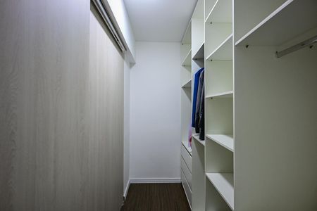 Apartamento para alugar com 102m², 3 quartos e 2 vagasArmário da Suíte 