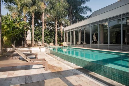 Apartamento para alugar com 72m², 1 quarto e 2 vagasÁrea comum - Piscina