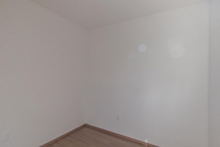 Quarto 1 de apartamento para alugar com 2 quartos, 44m² em Cidade Industrial de Curitiba, Curitiba