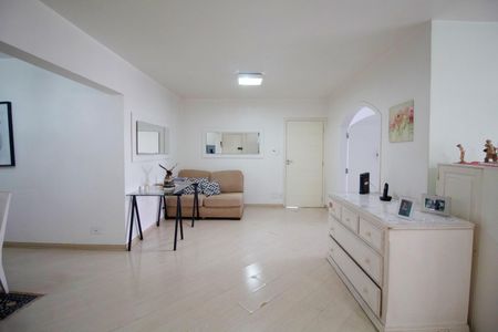Apartamento para alugar com 3 quartos, 173m² em Alto de Pinheiros, São Paulo