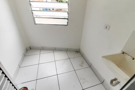 Casa para alugar com 30m², 1 quarto e sem vagaÁrea de Serviço