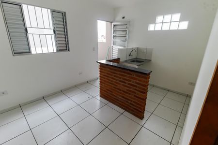 Sala de casa para alugar com 1 quarto, 30m² em Jardim Maria Rosa, Taboão da Serra
