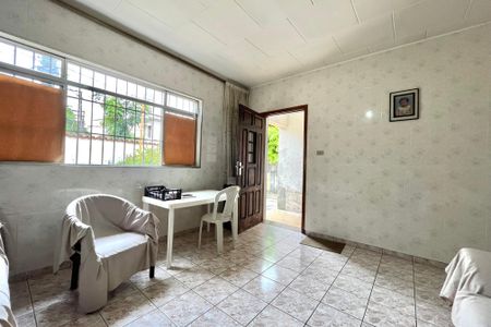 Sala de casa para alugar com 4 quartos, 600m² em Jardim Oriental, São Paulo
