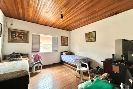 Casa à venda com 600m², 4 quartos e 10 vagasQuarto 2