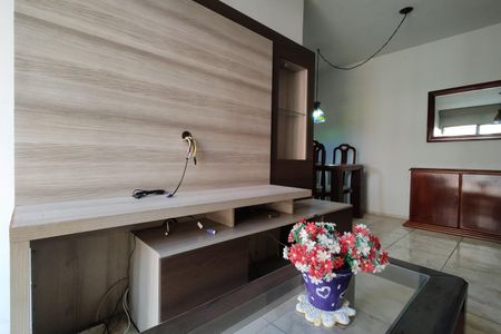 Apartamento para alugar com 70m², 2 quartos e 1 vagaSala