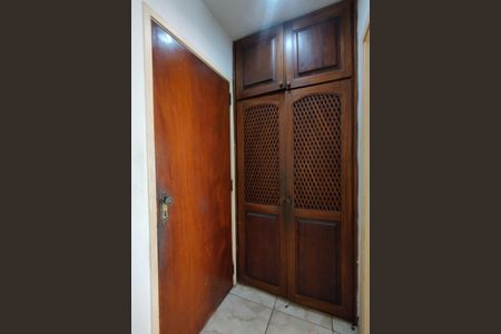 Apartamento para alugar com 70m², 2 quartos e 1 vagaHall de entrada