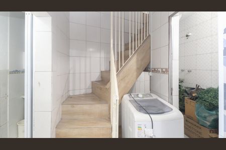 Casa para alugar com 70m², 2 quartos e 1 vagaÁrea de Serviço