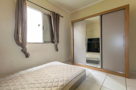 Quarto 1 de casa para alugar com 3 quartos, 175m² em Jardim Textil, São Paulo