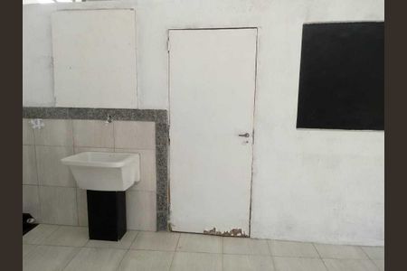 Casa para alugar com 1 quarto, 70m² em Botujuru, Mogi das Cruzes
