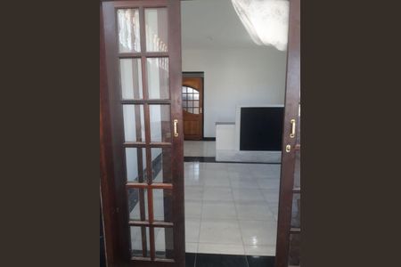 Casa para alugar com 1 quarto, 70m² em Botujuru, Mogi das Cruzes