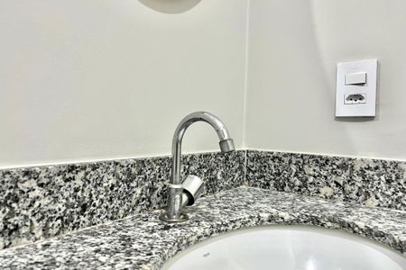 Apartamento para alugar com 24m², 1 quarto e sem vagaBanheiro