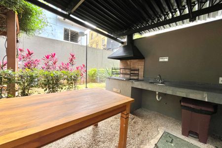 Apartamento para alugar com 24m², 1 quarto e sem vagaÁrea comum - Churrasqueira