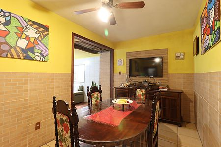 Sala de jantar de casa para alugar com 2 quartos, 51m² em Jardim Sabará, Porto Alegre