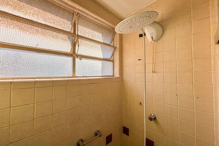 Apartamento para alugar com 174m², 3 quartos e sem vaga