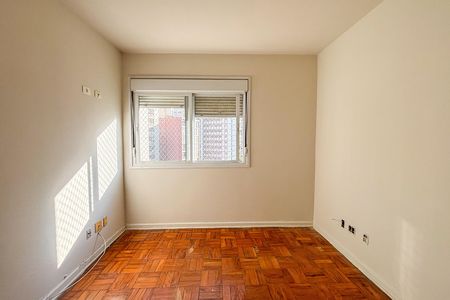 Apartamento para alugar com 174m², 3 quartos e sem vaga