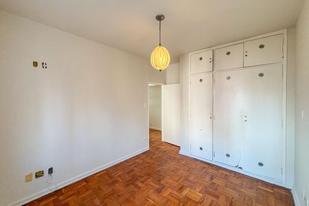 Apartamento para alugar com 174m², 3 quartos e sem vaga