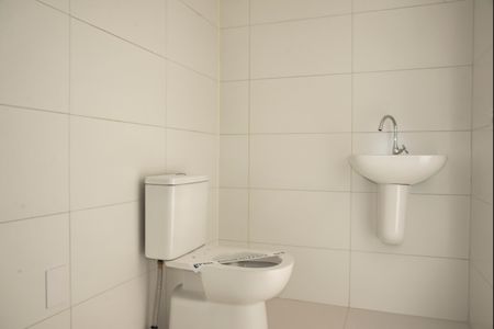 Banheiro de kitnet/studio à venda com 1 quarto, 26m² em Vila Clementino, São Paulo