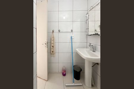 Apartamento para alugar com 53m², 2 quartos e 2 vagasBanheiro Social