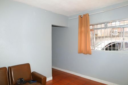 Casa para alugar com 40m², 3 quartos e 1 vagaSala