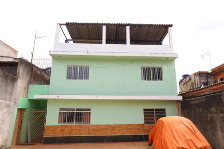 Casa para alugar com 40m², 3 quartos e 1 vagaQuintal e garagem