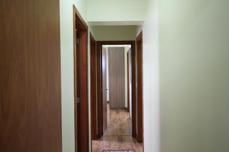 Apartamento à venda com 81m², 3 quartos e 2 vagasCorredor