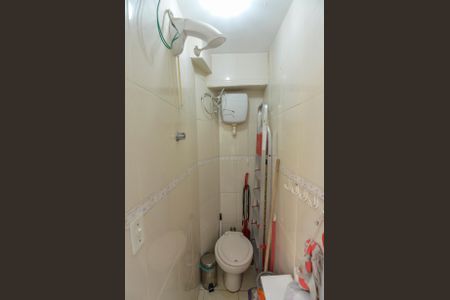 Apartamento à venda com 80m², 3 quartos e sem vaga Apartamento à venda com 80m², 3 quartos e sem vagaBanheiro de Serviço