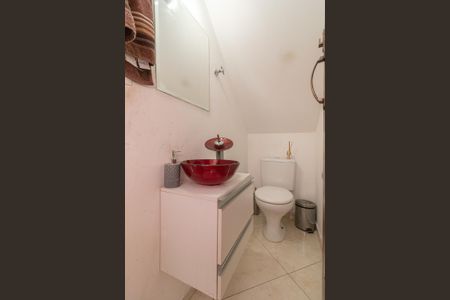 Casa de condomínio à venda com 83m², 2 quartos e 2 vagasLavabo