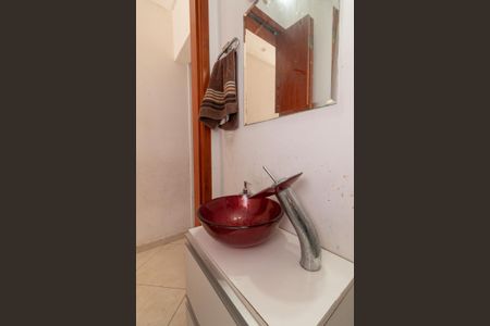 Casa de condomínio à venda com 83m², 2 quartos e 2 vagasLavabo