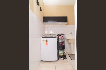 Casa de condomínio à venda com 83m², 2 quartos e 2 vagasÁrea de Serviço