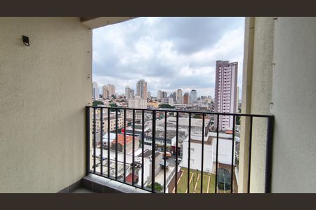 Apartamento à venda com 58m², 2 quartos e 1 vaga Apartamento à venda com 58m², 2 quartos e 1 vagaVaranda